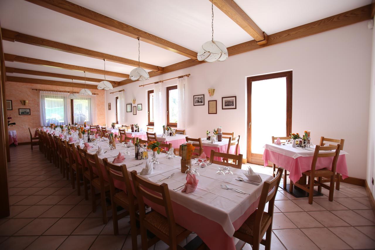 Albergo Alpino Da Tullio Avio Exterior photo